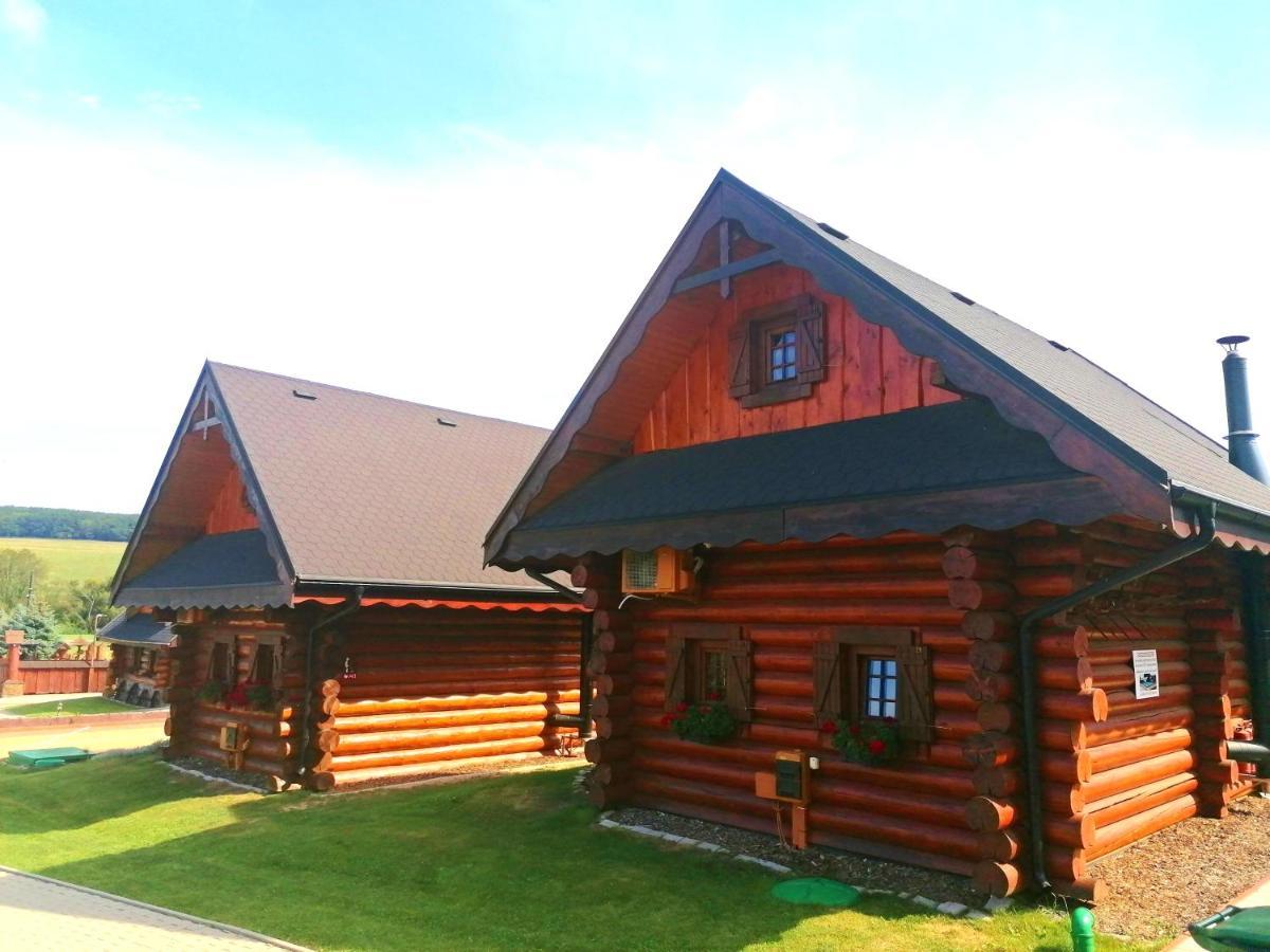 Ubytovanie Koliba Pacho - Zrub Zuzka Prievidza Bagian luar foto