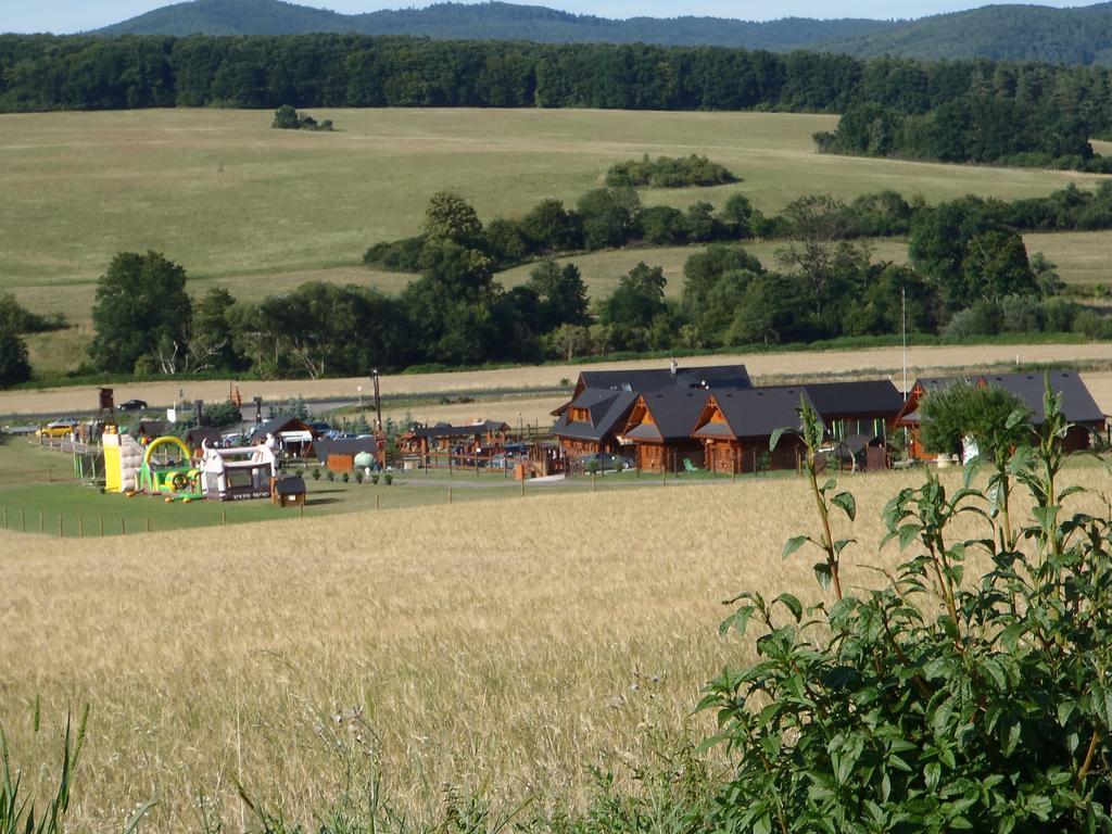 Ubytovanie Koliba Pacho - Zrub Zuzka Prievidza Bagian luar foto